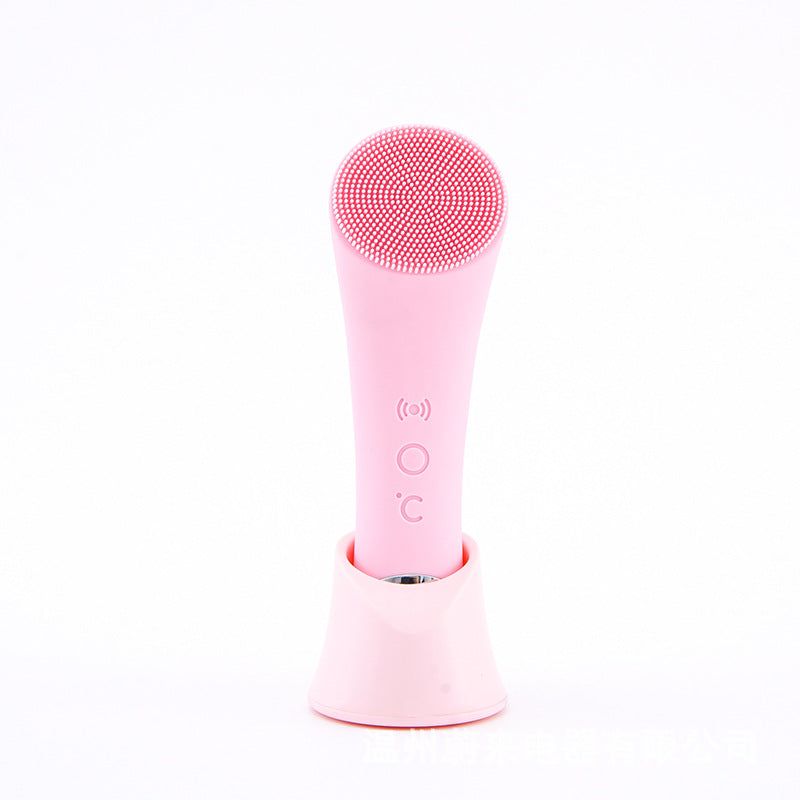 How to Use an Electric Facial Brush for Clear Skin